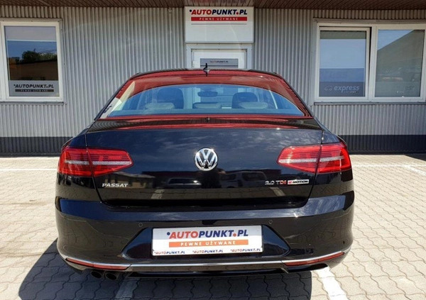 Volkswagen Passat cena 82900 przebieg: 141266, rok produkcji 2017 z Krzanowice małe 46